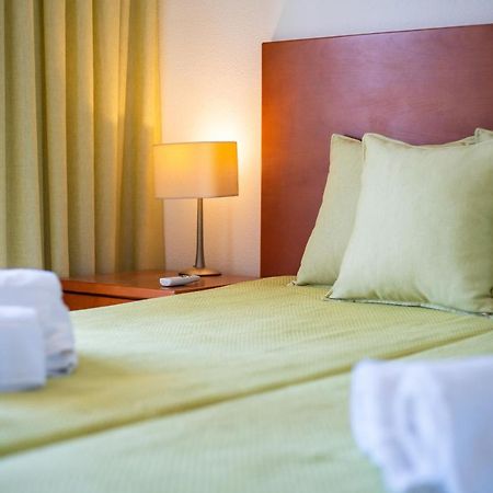 Host Wise - Bright Cozy Flats W Terrace & Pool Apartment Quarteira Bagian luar foto