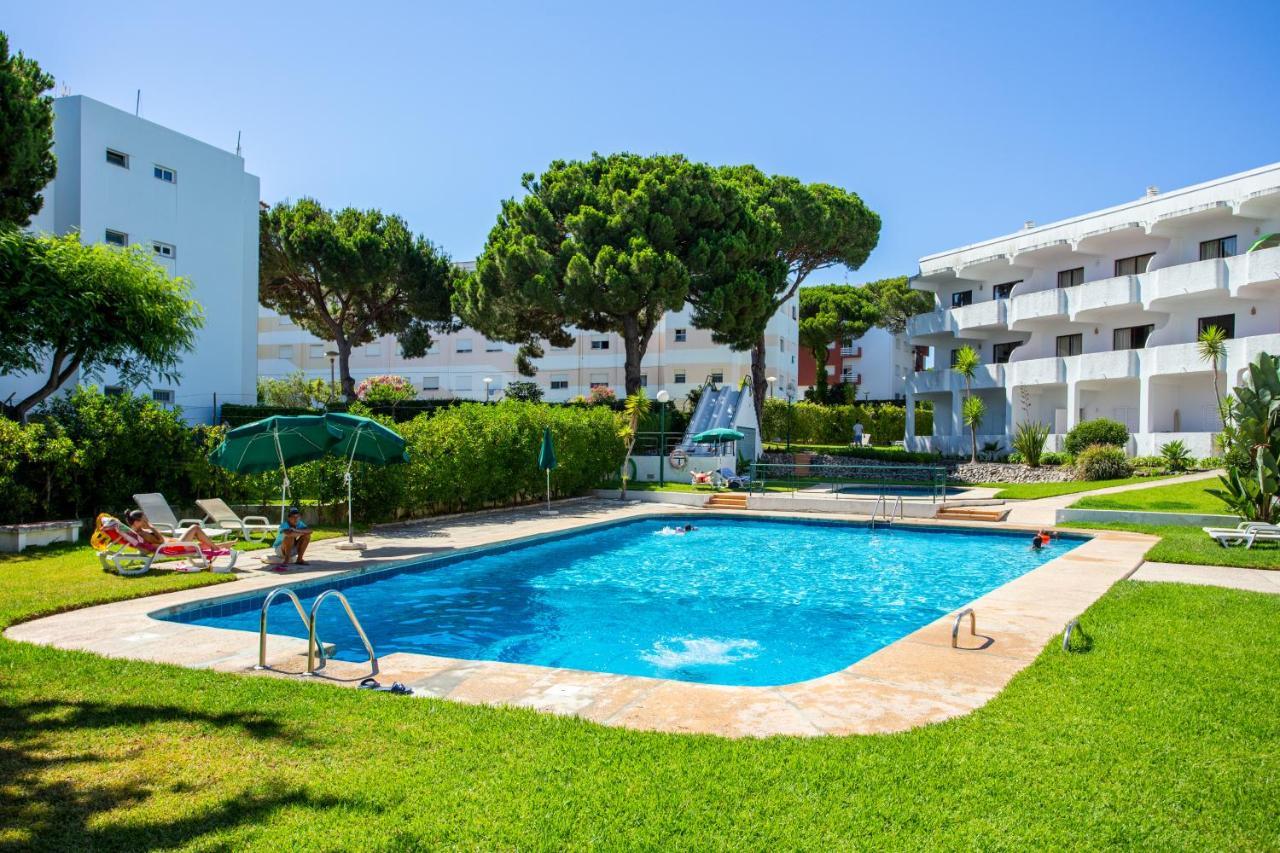 Host Wise - Bright Cozy Flats W Terrace & Pool Apartment Quarteira Bagian luar foto