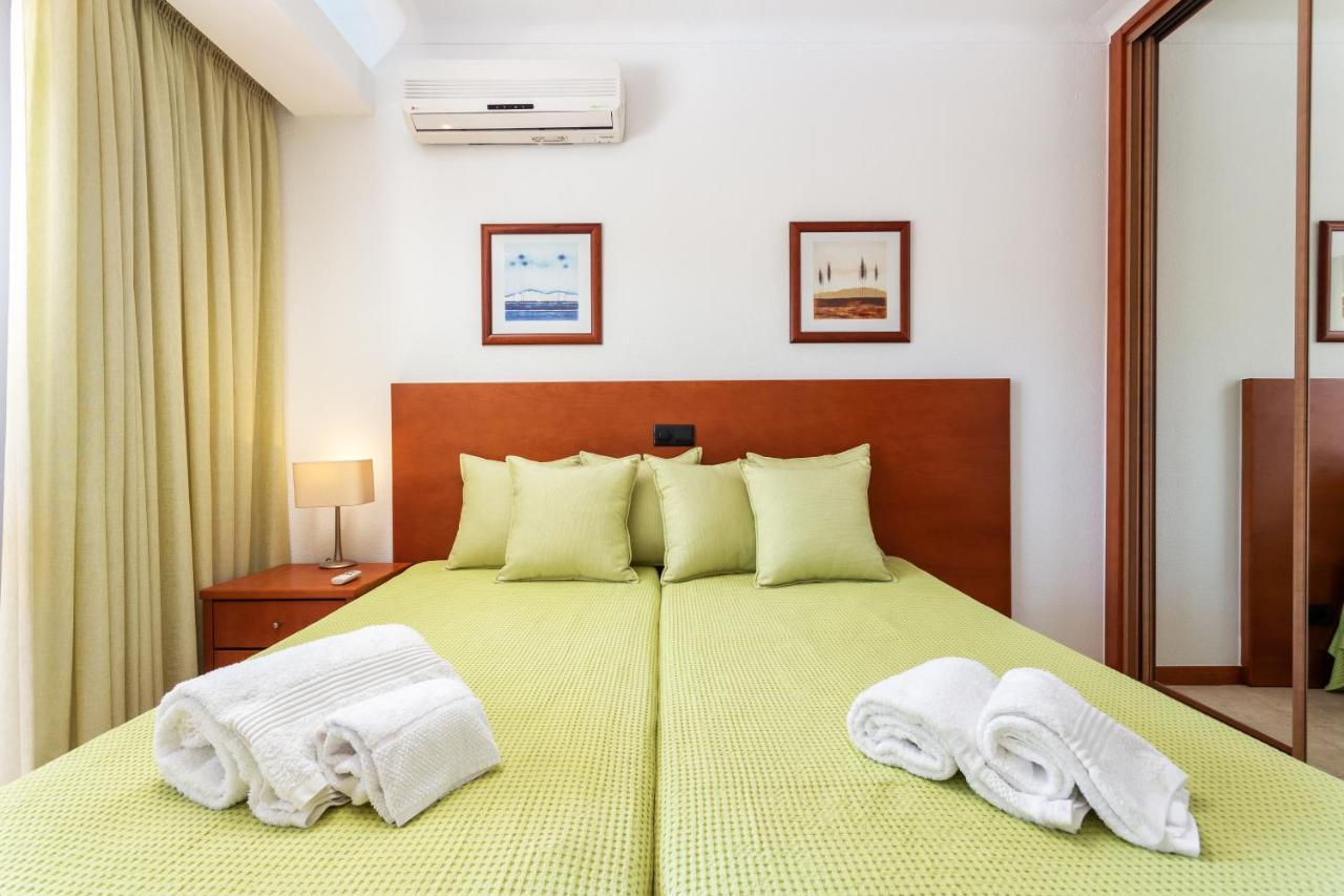 Host Wise - Bright Cozy Flats W Terrace & Pool Apartment Quarteira Bagian luar foto