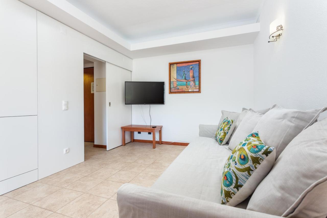 Host Wise - Bright Cozy Flats W Terrace & Pool Apartment Quarteira Bagian luar foto