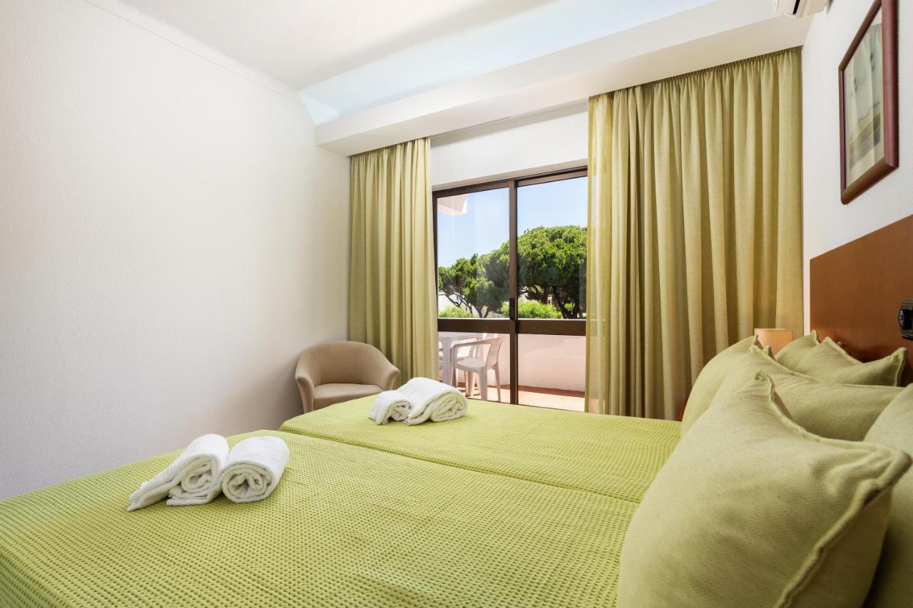 Host Wise - Bright Cozy Flats W Terrace & Pool Apartment Quarteira Bagian luar foto
